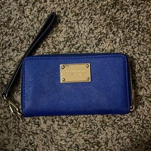 Michael Kors wristlet